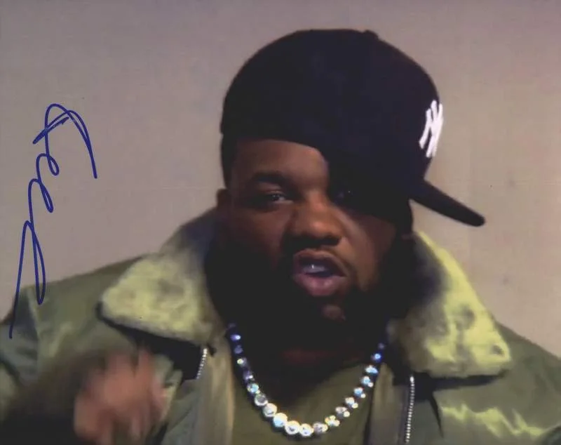 Raekwon Da Chef — Wu Tang Clan Raekwon signed rap 8x10 photo W/Certificate Autographed (A1031)