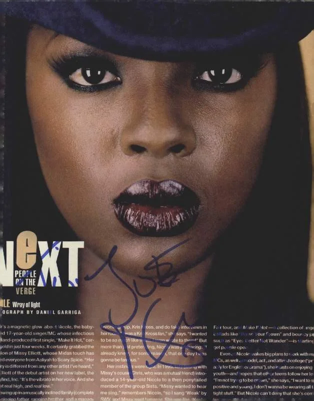 Nicole Wray — Nicole Wray authentic signed rap 8x10 magazine page W/Certificate Autographed 55