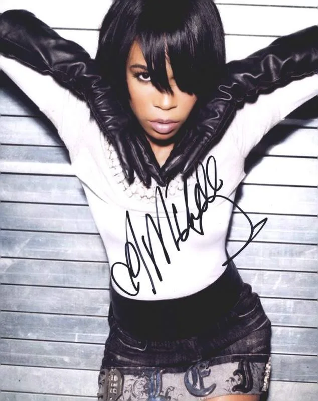 Michelle Williams — Destiney's Child Michelle Williams signed rap 8x10 photo W/Cert Autograph A0923