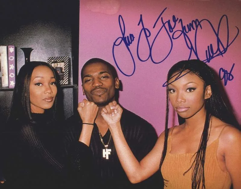Monica Arnold — Monica Arnold signed rap 8x10 magazine page W/Certificate Autographed (A0048)