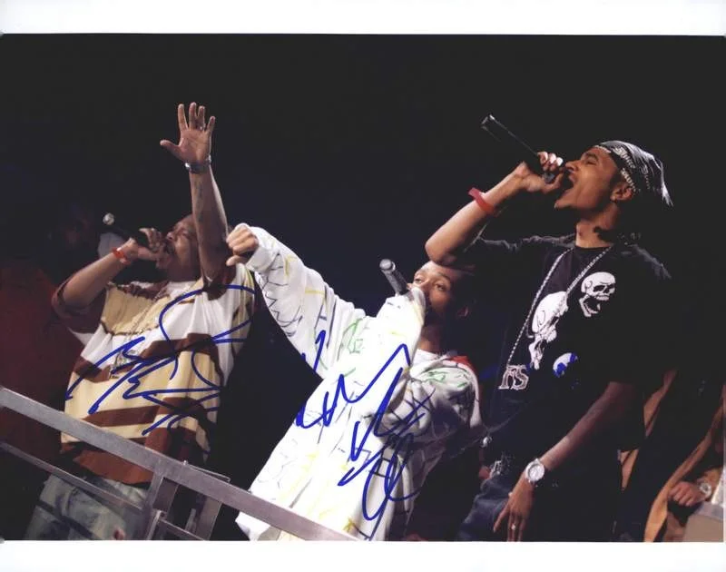 Krayzie & Layzie & Wish Bone — Krayzie Layzie Wish Bone Thugs N Harmony signed 8x10 photo W/Cert Autograph 0675