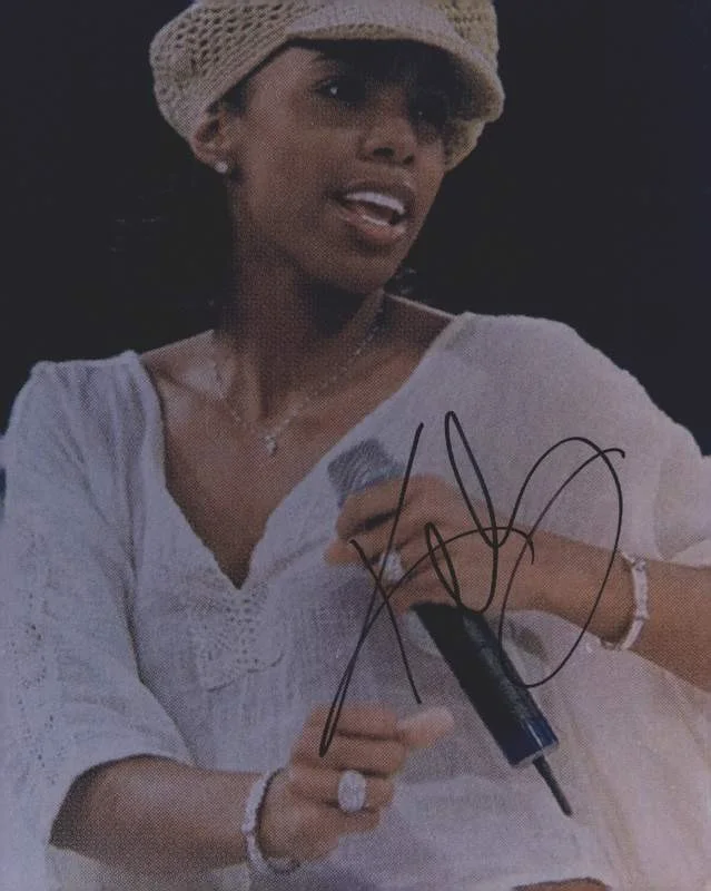 Kelly Rowland — Kelly Rowland authentic signed rap 8x10 photo W/Certificate Autographed (A0646)