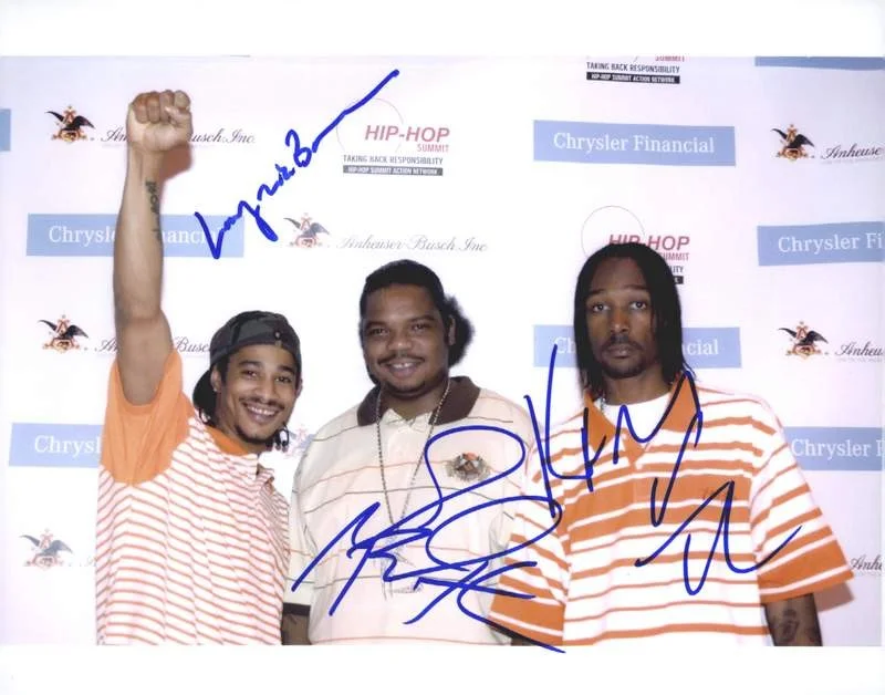 Krayzie & Layzie & Wish Bone — Krayzie Layzie Wish Bone Thugs N Harmony signed 8x10 photo W/Cert Autograph 0669