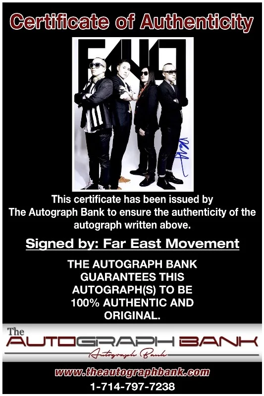 Far East Movement — Far East Movement authentic signed RAPPER 8x10 photo W/Cert Autographed 26-h, изображение 2