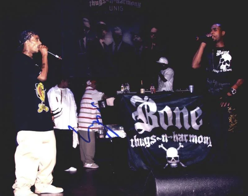 Flesh & Layzie Bone — Bone Thugs N Harmony Flesh Layzie signed rap 8x10 photo W/Cert Autograph (A0350)