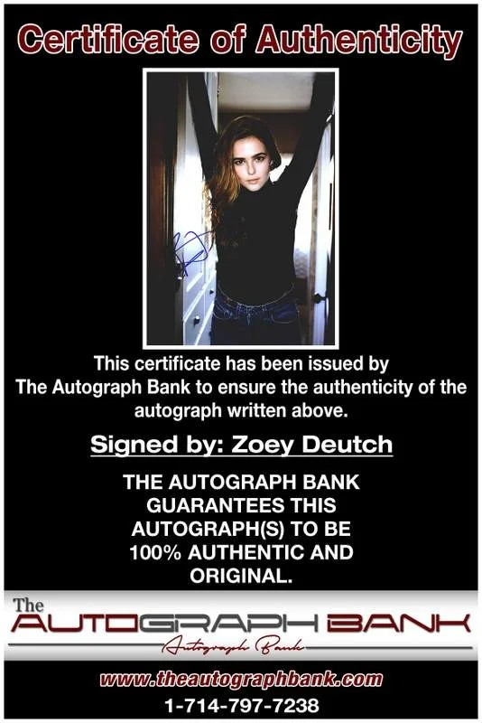 Zoey Deutch — Zoey Deutch authentic signed celebrity 10x15 photo W/Cert Autographed A000140, image 2