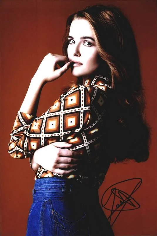 Zoey Deutch — Zoey Deutch authentic signed celebrity 10x15 photo W/Cert Autographed A000150