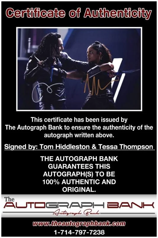 Tom Hiddleston — Tom Hiddleston & Tessa Thompson authentic signed 10x15 photo |CERT A0001, изображение 2