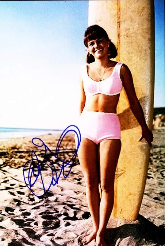 Sally Field — Sally Field authentic signed celebrity 10x15 photo W/Cert Autographed A000120