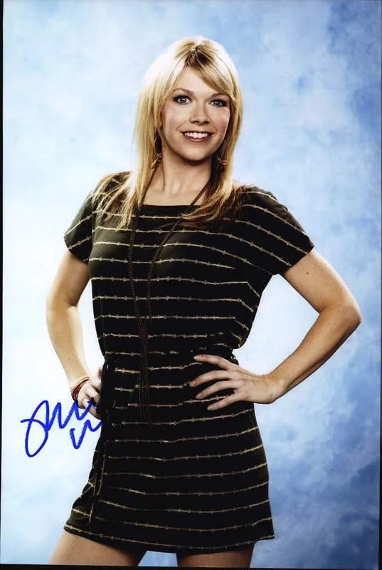 Mary Elizabeth Ellis — Mary Elizabeth Ellis authentic signed 10x15 photo |CERT Autographed A0009