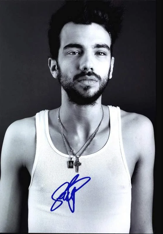 Jay Baruchel — Jay Baruchel authentic signed celebrity 10x15 photo W/Cert Autographed A0001