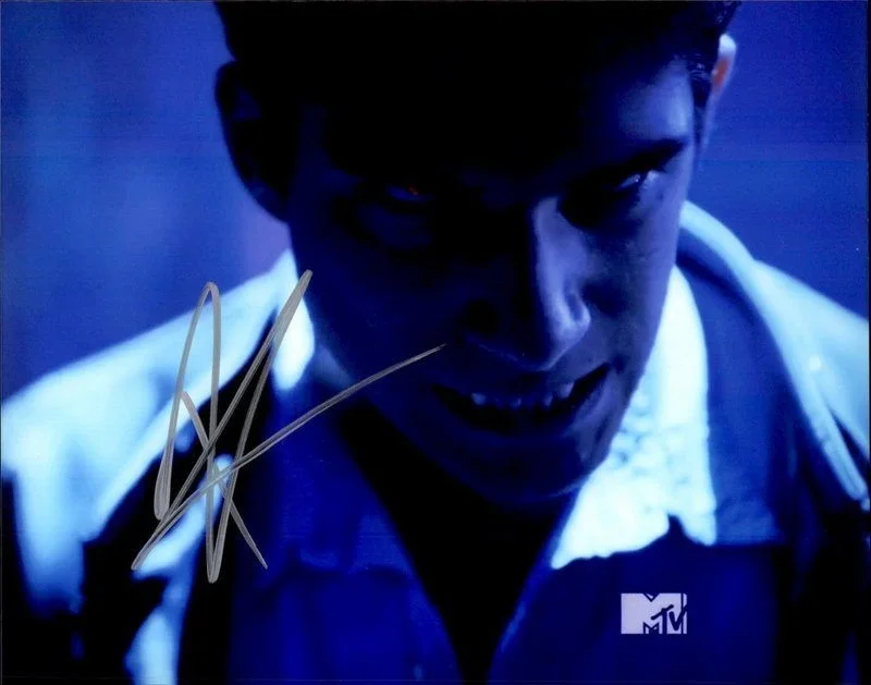 Tyler Posey — Tyler Posey authentic signed celebrity 8x10 photo W/Cert Autographed C2