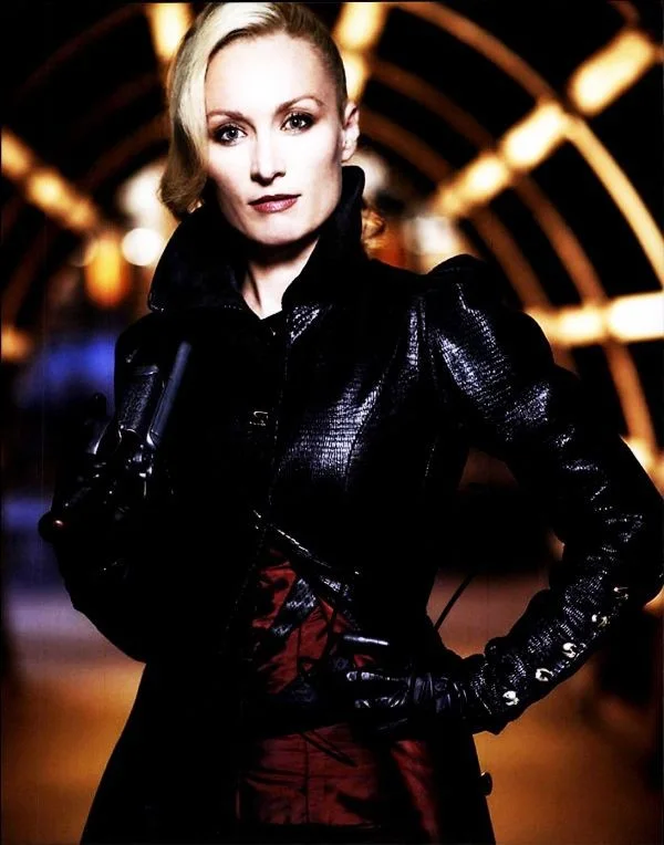 Victoria Smurfit — Victoria Smurfit authentic signed celebrity 8X10 photo |CERT Autographed 41916b1