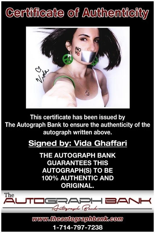 Vida Ghaffari — Vida Ghaffari authentic signed celebrity 8x10 photo W/Cert Autographed D7, изображение 2