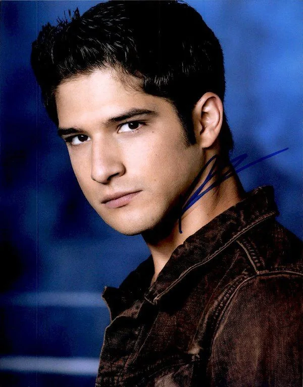 Tyler Posey — Tyler Posey authentic signed celebrity 8x10 photo W/Cert Autographed 2616g