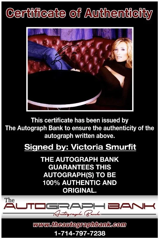 Victoria Smurfit — Victoria Smurfit authentic signed celebrity 8X10 photo |CERT Autographed 41916j1, изображение 2