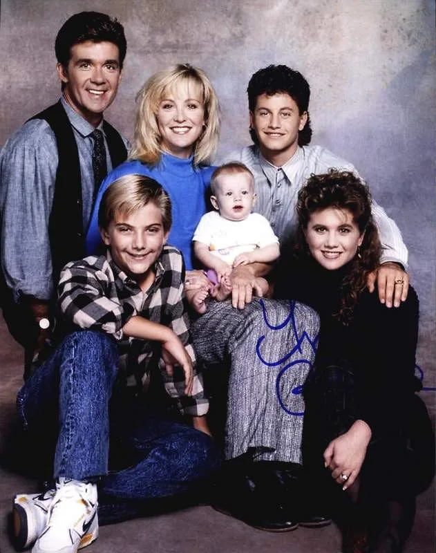 Tracey Gold — Tracey Gold authentic signed celebrity 8x10 W/Certificate Autographed (A0001)