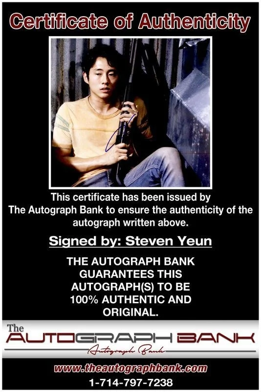 Steven Yeun — Steven Yeun authentic signed celebrity 8x10 photo W/Cert Autographed C13, image 2