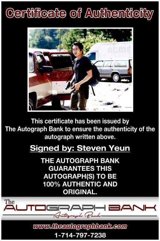 Steven Yeun — Steven Yeun authentic signed celebrity 8x10 photo W/Cert Autographed C5, image 2