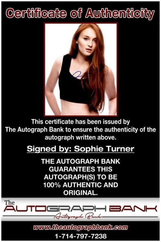 Sophie Turner — Sophie Turner authentic signed celebrity 8x10 photo W/Cert Autographed C3, изображение 2
