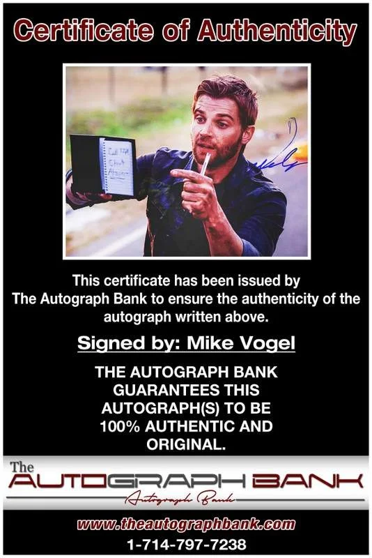 Mike Vogel — Mike Vogel authentic signed celebrity 8x10 photo W/Cert Autographed A3, image 2