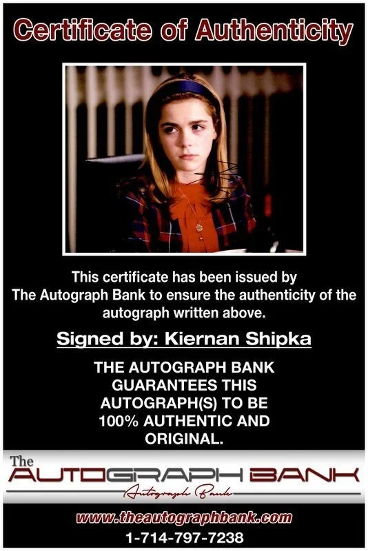 Kiernan Shipka — Kiernan Shipka authentic signed celebrity 8x10 photo W/Cert Autographed C1, изображение 2