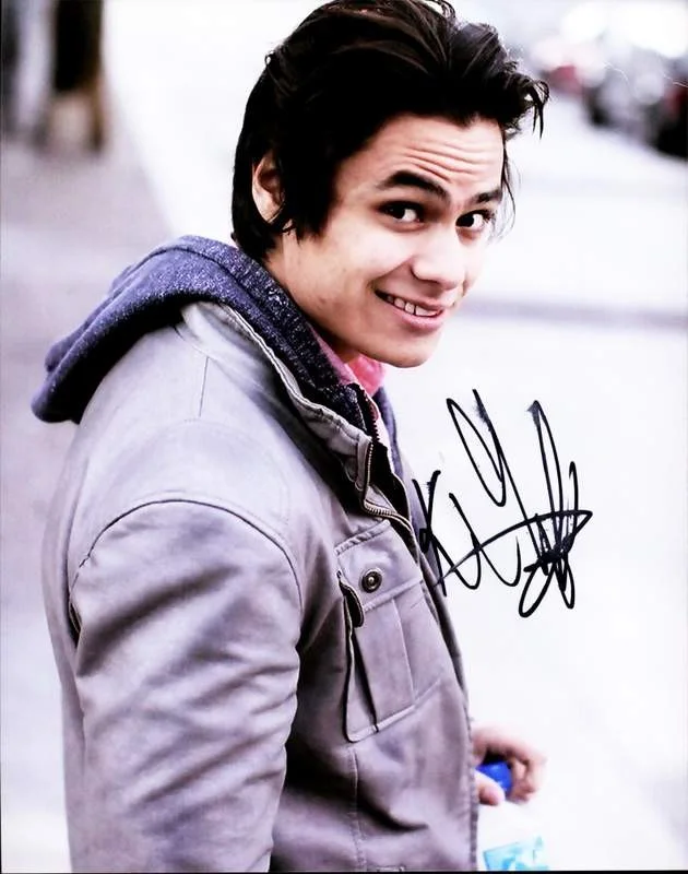 Kiowa Gordon — Kiowa Gordon authentic signed celebrity 8x10 photo W/Cert Autographed A5