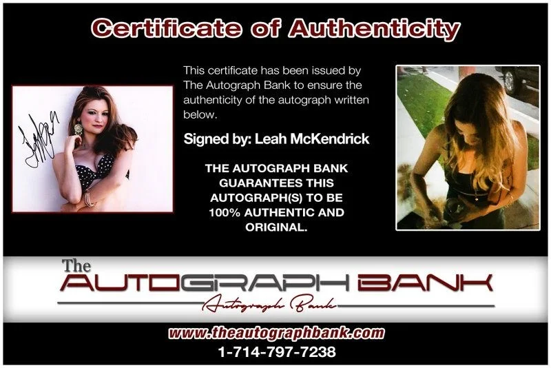 Leah McKendrick — Leah McKendrick authentic signed celebrity 8x10 photo W/Cert Autographed D8, изображение 2