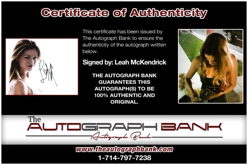 Leah McKendrick — Leah McKendrick authentic signed celebrity 8x10 photo W/Cert Autographed D2, изображение 2