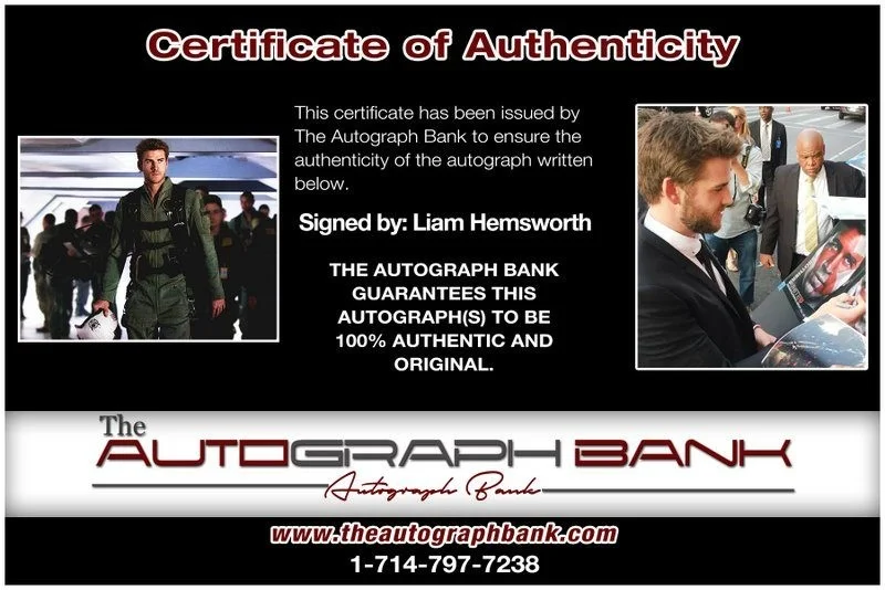 Liam Hemsworth — Liam Hemsworth authentic signed celebrity 8x10 photo W/Cert Autographed D1, image 2