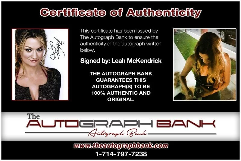 Leah McKendrick — Leah McKendrick authentic signed celebrity 8x10 photo W/Cert Autographed D4, изображение 2