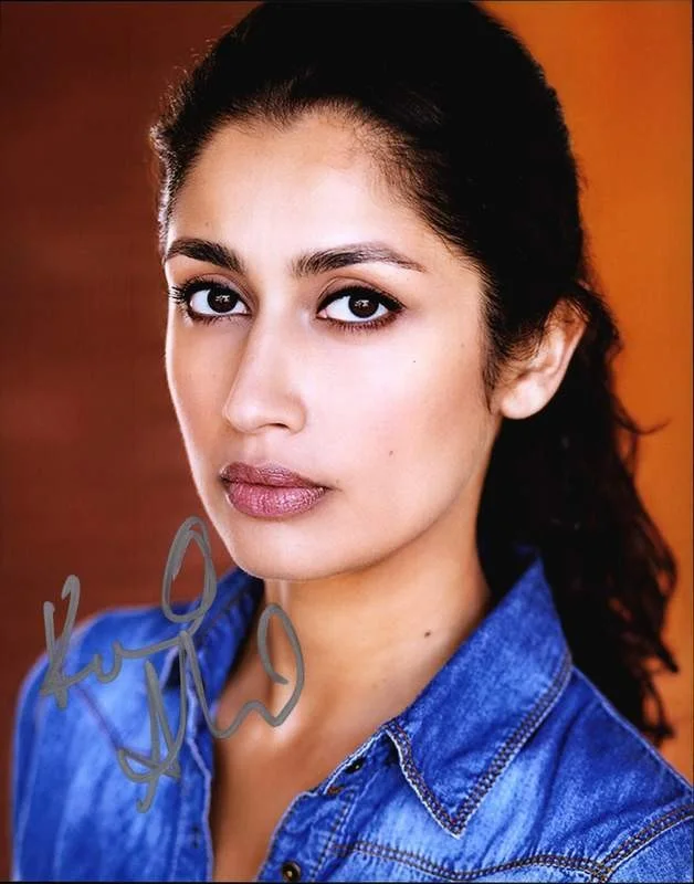 Karishma Ahluwalia — Karishma Ahluwalia authentic signed celebrity 8x10 photo W/Cert Autographed A2