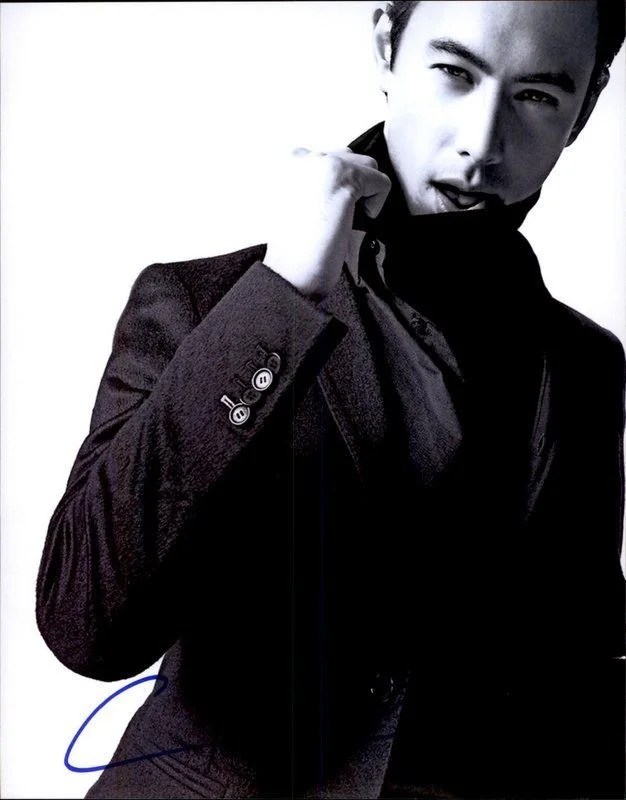 George Young — George Young authentic signed celebrity 8x10 photo W/Cert Autographed C5