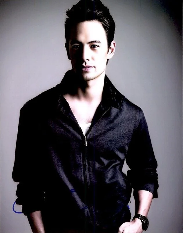 George Young — George Young authentic signed celebrity 8x10 photo W/Cert Autographed C1