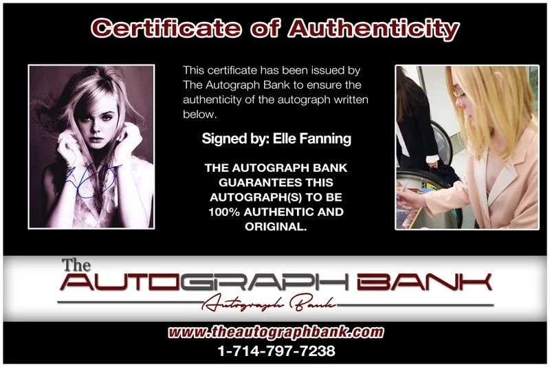 Elle Fanning — Elle Fanning authentic signed celebrity 8x10 photo W/Cert Autographed D1, изображение 2
