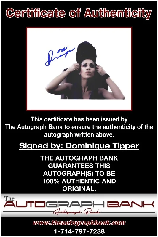 Dominique Tipper — Dominique Tipper authentic signed celebrity 8x10 photo |CERT Autographed 40216a1, image 2