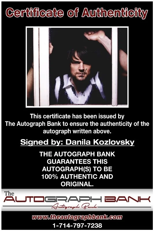 Danila Kozlovsky — Danila Kozlovsky authentic signed celebrity 8x10 photo |CERT Autographed 13271, изображение 2