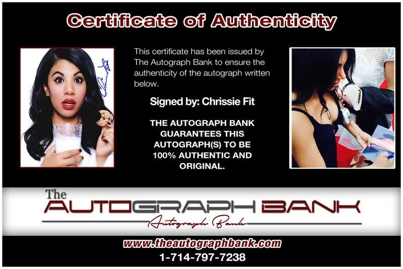 Chrissie Fit — Chrissie Fit authentic signed celebrity 8x10 photo W/Cert Autographed D2, изображение 2