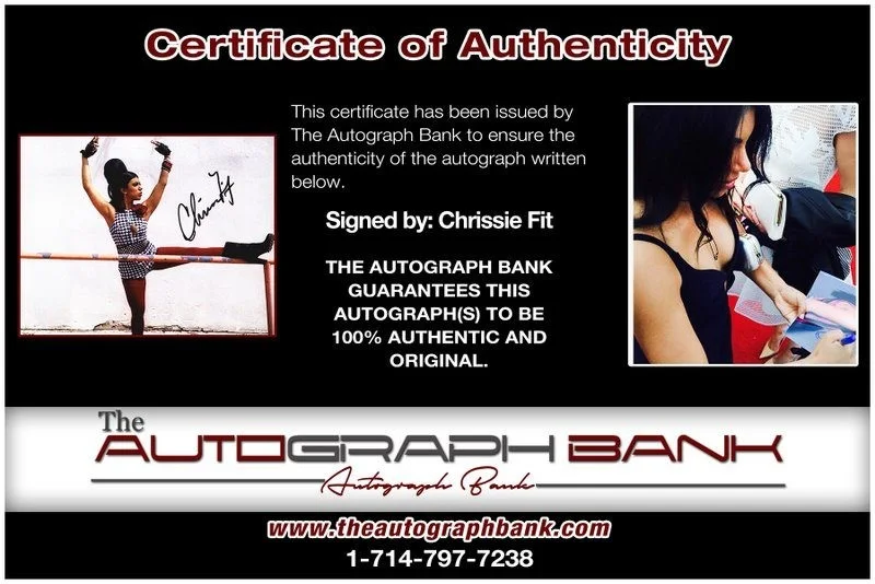 Chrissie Fit — Chrissie Fit authentic signed celebrity 8x10 photo W/Cert Autographed D6, image 2