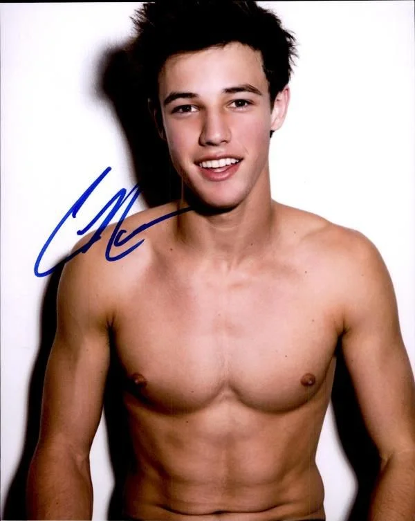 Cameron Dallas — Cameron Dallas authentic signed celebrity 8x10 photo W/Cert Autographed 2616b