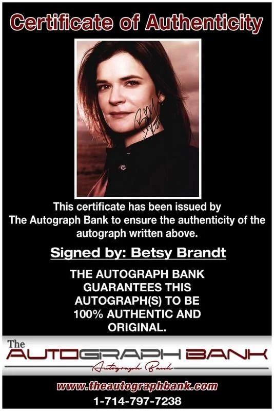 Betsy Brandt — Betsy Brandt authentic signed celebrity 8x10 photo W/Cert Autographed B0002, изображение 2