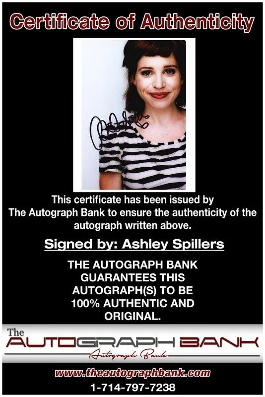 Ashley Spillers — Ashley Spillers authentic signed celebrity 8x10 photo W/Cert Autographed D3, изображение 2