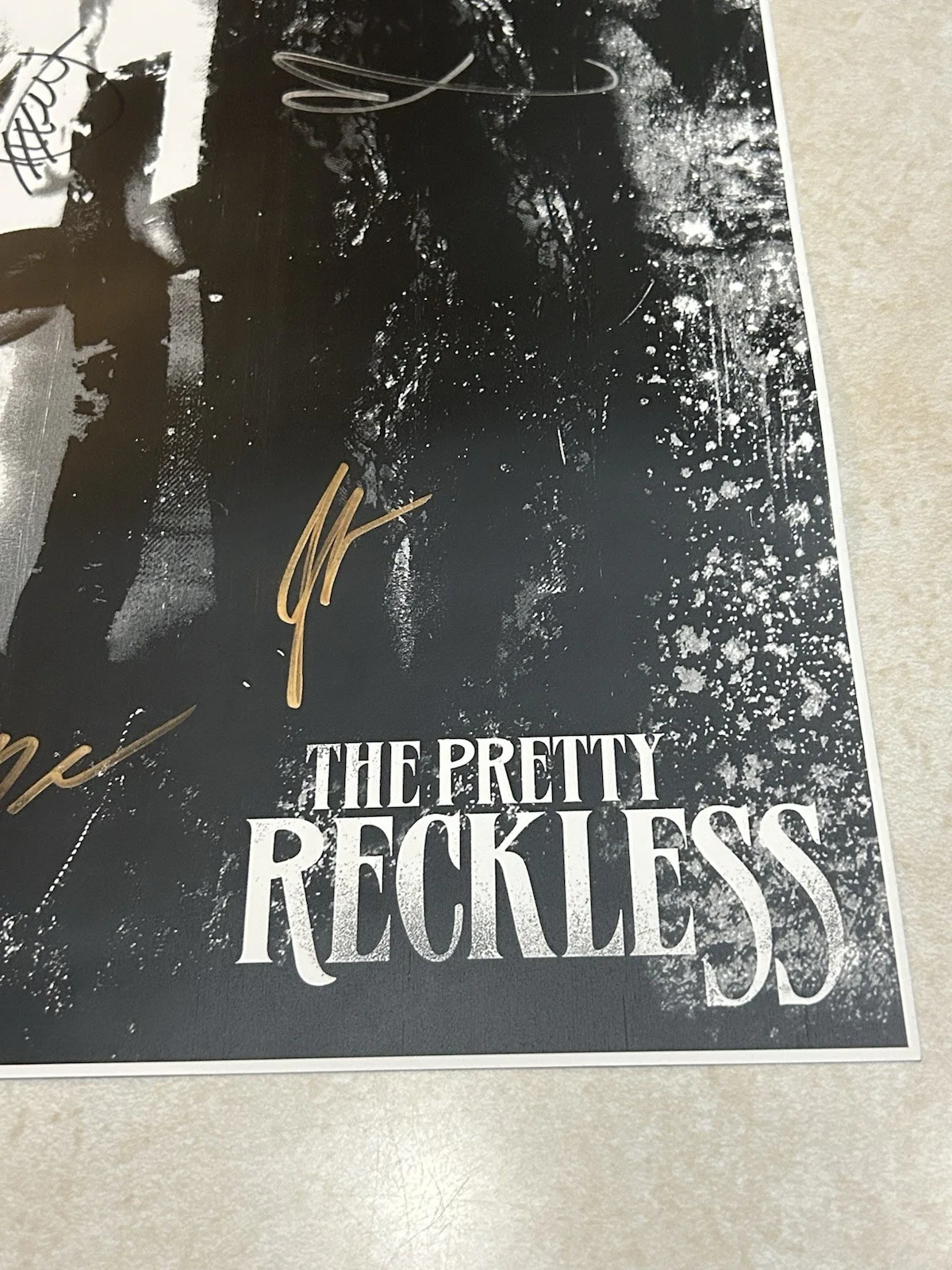 The Pretty Reckless Taylor Momsen Autographed Poster Signed, image 5