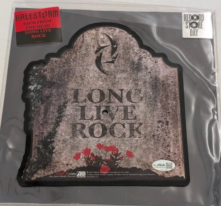 LIZZY HALE signed BACK FROM THE DEAD 7inch RECORD JSA Coa RSD HALESTORM, image 2