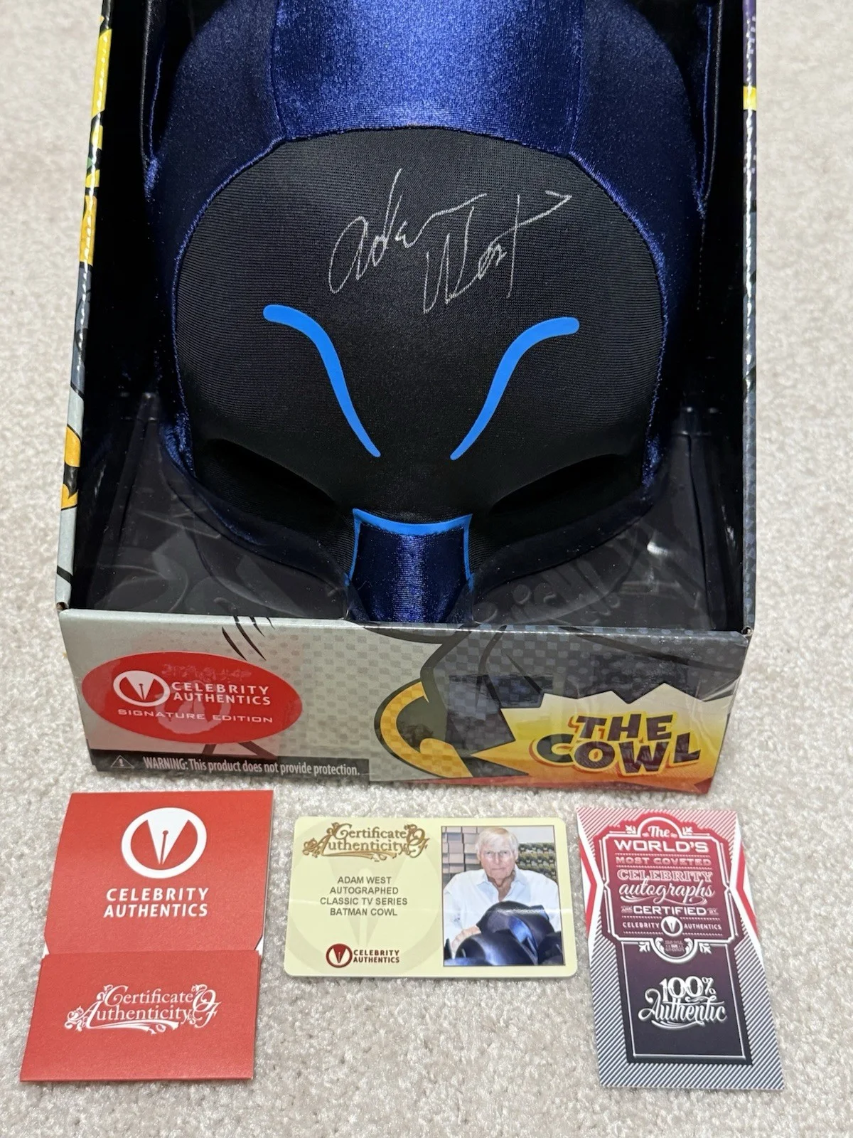 Adam West — Adam West Signed 1966 Batman Scale Screen Accurate Cowl with Display Case CA COA, image 2