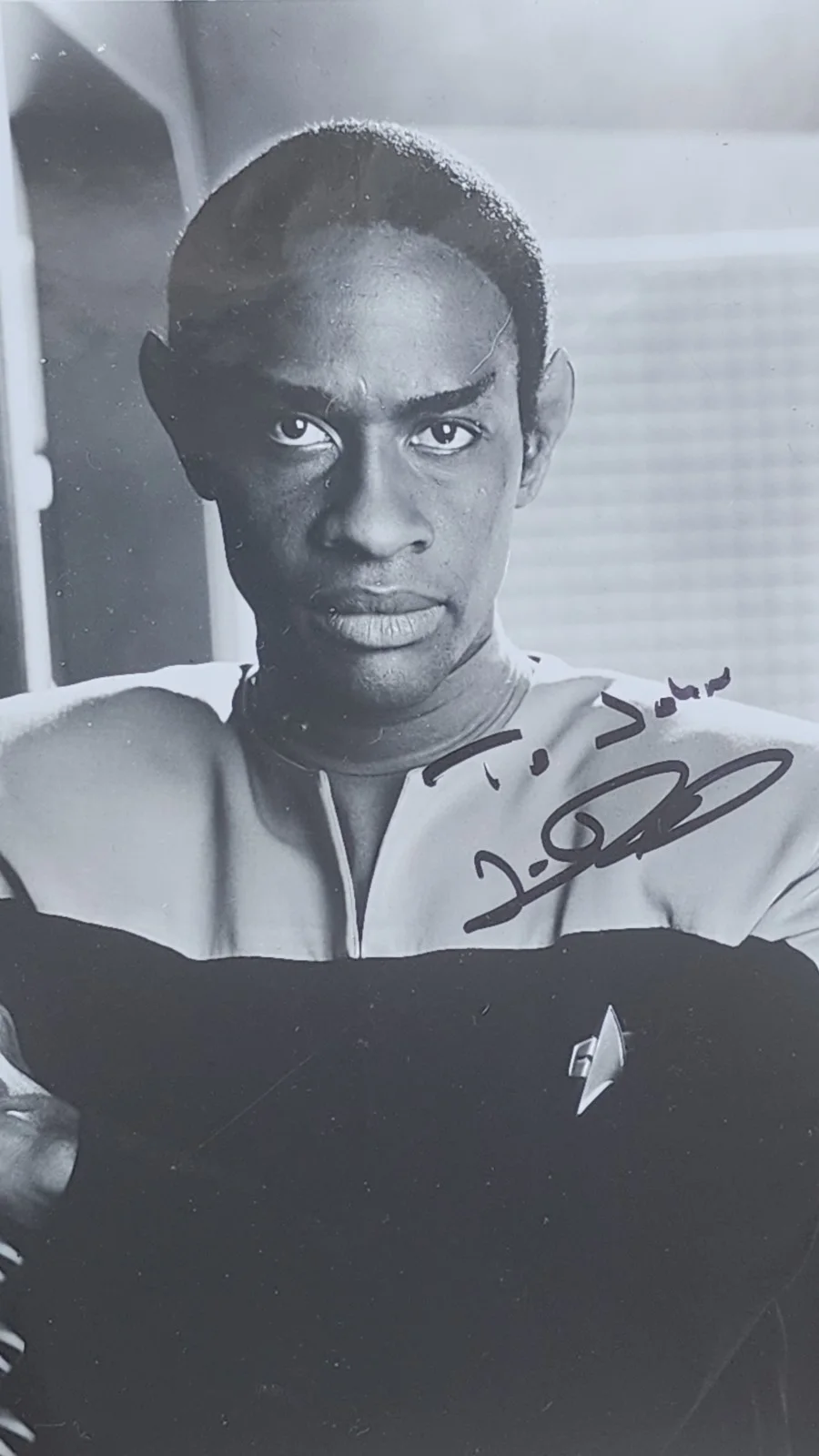 Tim Russ — Tim Russ Hand Signed Star Trek: Voyager Photo as Tuvok Original Autographed, изображение 2