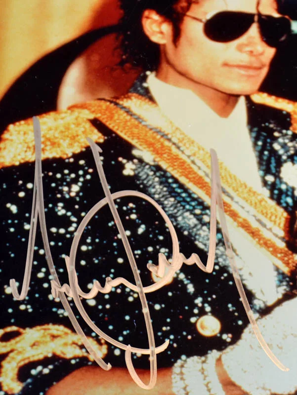 MICHAEL JACKSON AUTOGRAPH Signed RARE Photo, Lighted Frame, UACC RD#228 COA, image 4