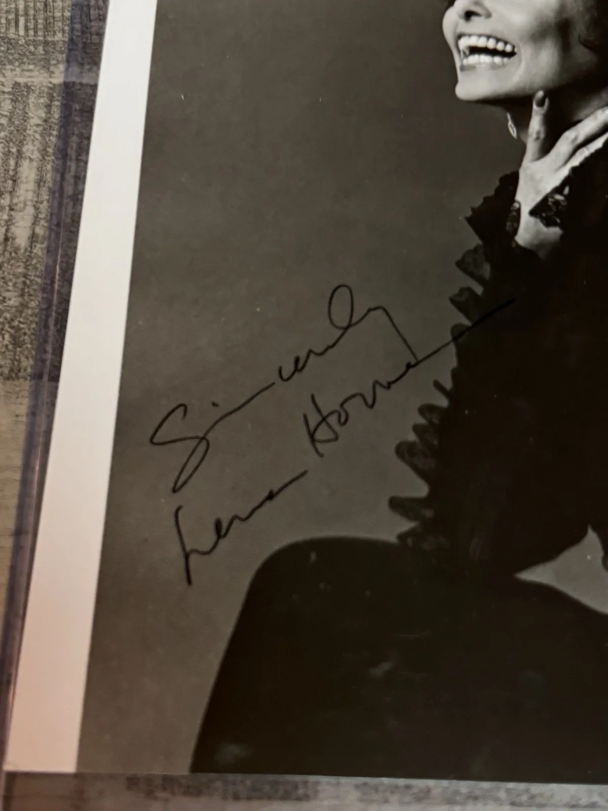 Lena Horne — Lena Horne Pair Lovely Signed Vintage Photograph COA beautiful vintage photo, изображение 2