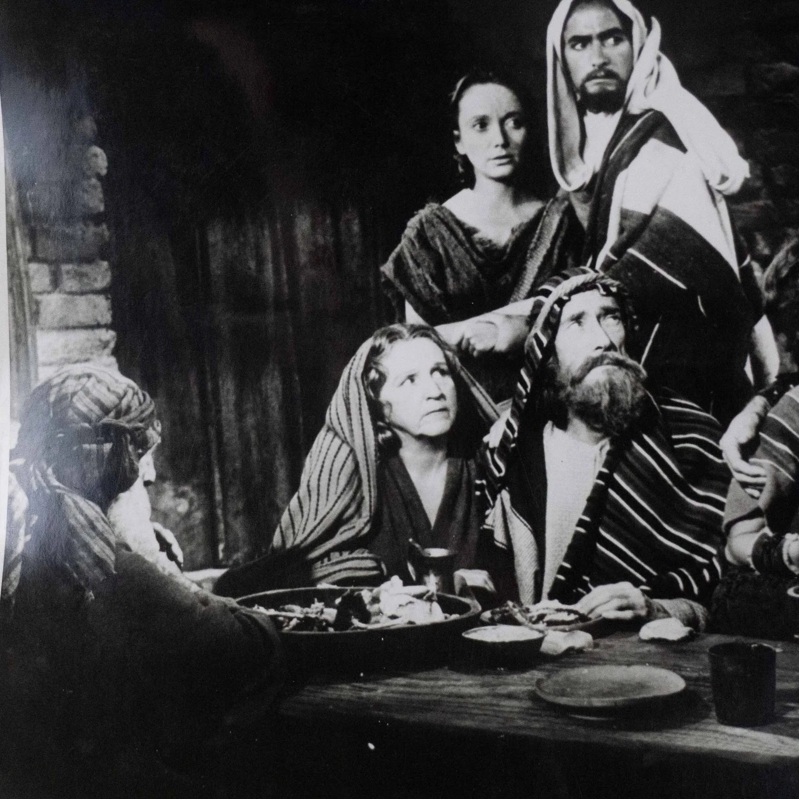 Charlton Heston 8x10 b&w 1956 still/press photo Ten Commandments group scene, image 3