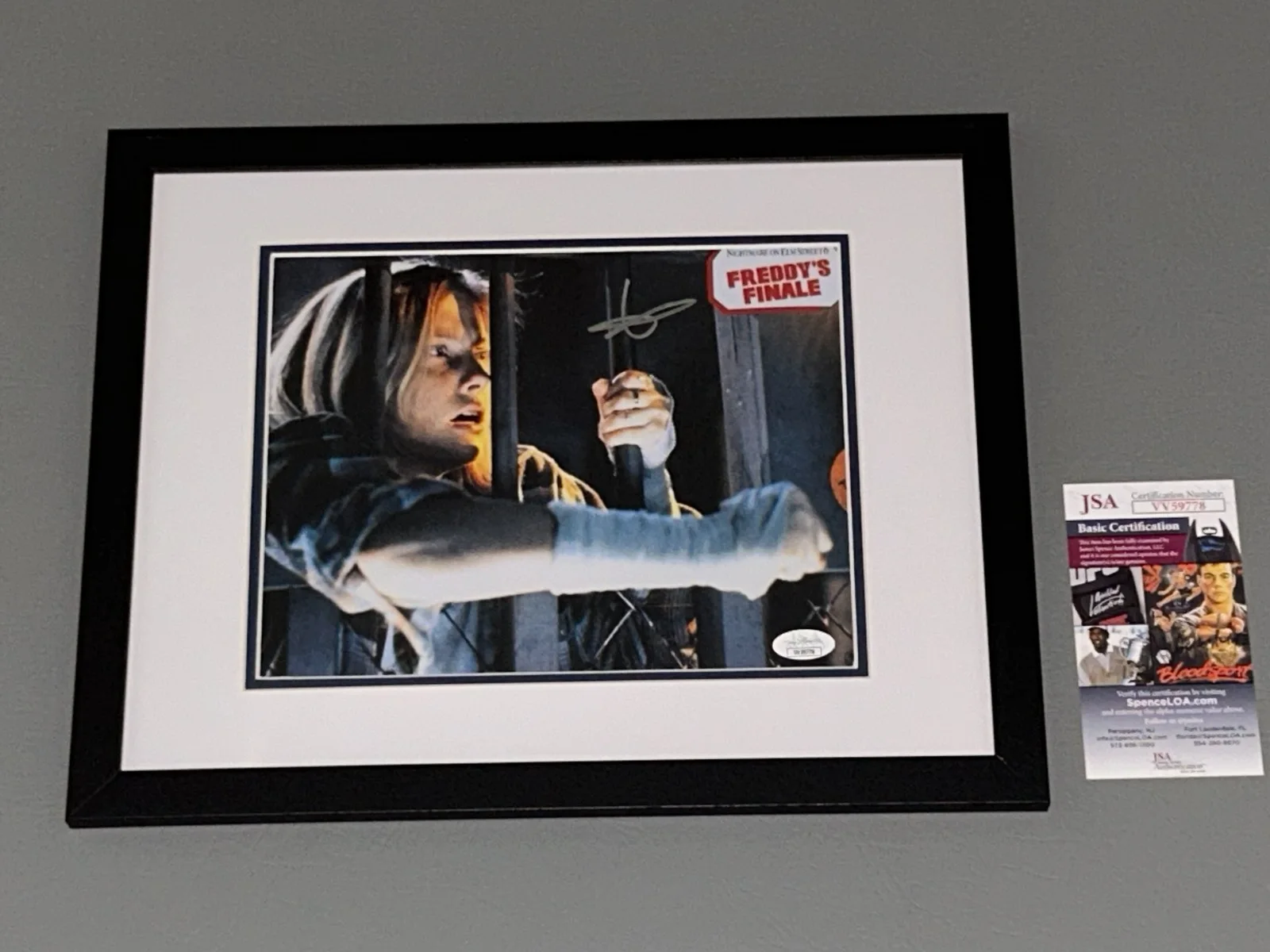 Lezlie Deane — Lezlie Deane Freddy's Dead Final Nightmare Signed 8x10 Photo Black Frame JSA COA